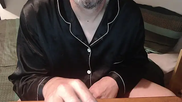 idiotpig66 online show from 03-08-25, 04:50