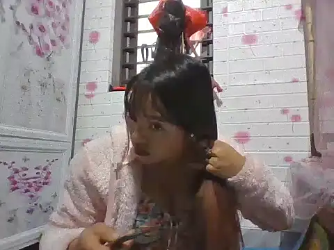 Lee coope online show from 12-17-25, 01:10