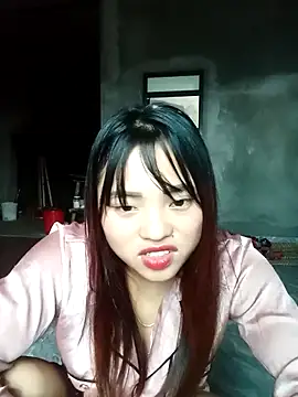 Snapshot of Lee_coope chatting on 10-07-25, 02:12 Lee coope online show from 10-07-25, 02:12