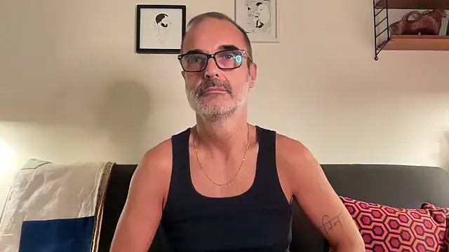 Snapshot of Milkywaymen chatting on 09-22-25, 08:04 Milkywaymen online show from 09-22-25, 08:04