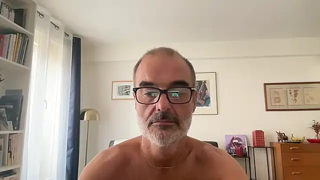 Snapshot of Milkywaymen chatting on 07-17-26, 12:24 Milkywaymen online show from 07-17-26, 12:24