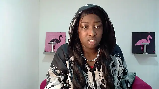 Snapshot of milykabombastik chatting on 09-18-25, 12:30 milykabombastik online show from 09-18-25, 12:30