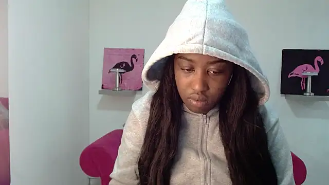 Snapshot of milykabombastik chatting on 09-29-25, 12:55 milykabombastik online show from 09-29-25, 12:55