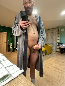 Snapshot of smint06 chatting on 02-10-26, 07:35 smint06 online show from 02-10-26, 07:35