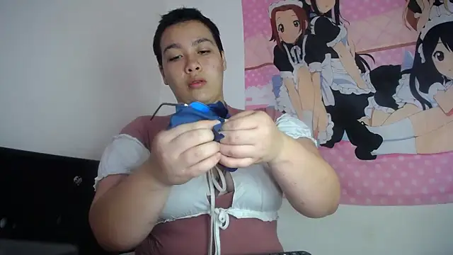 Snapshot of Cherry_vald chatting on 07-01-26, 02:17 Cherry vald online show from 07-01-26, 02:17