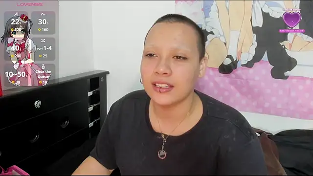 Snapshot of Cherry_vald chatting on 05-13-26, 12:23 Cherry vald online show from 05-13-26, 12:23