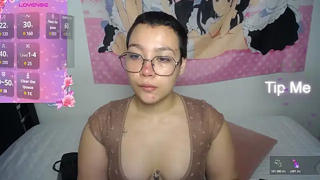 Snapshot of Cherry_vald chatting on 06-27-26, 01:28 Cherry vald online show from 06-27-26, 01:28
