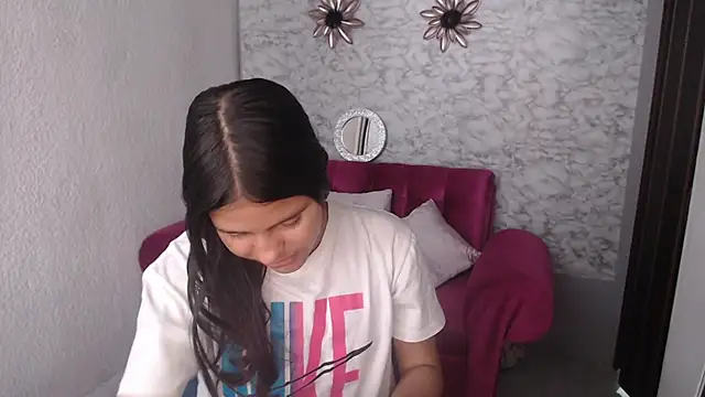 Evagirl69 online show from 09-17-25, 06:21