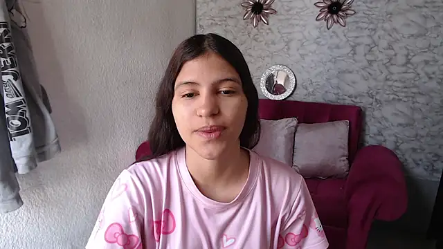 Snapshot of Evagirl69 chatting on 05-08-26, 12:20 Evagirl69 online show from 05-08-26, 12:20