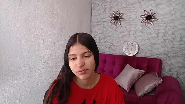 Snapshot of Evagirl69 chatting on 02-20-26, 12:18 Evagirl69 online show from 02-20-26, 12:18