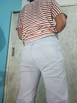 Nisha cam12 online show from 11-18-25, 04:54