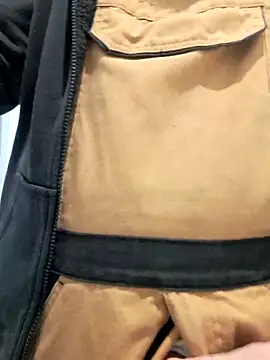 Snapshot of dav850 chatting on 10-06-25, 08:04 dav850 online show from 10-06-25, 08:04