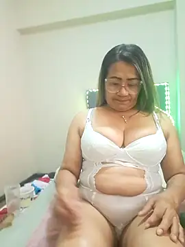 Vickysweeeettt online show from 02-08-26, 01:53