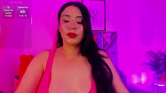 Snapshot of AlombraMorris chatting on 07-11-26, 11:32 AlombraMorris online show from 07-11-26, 11:32