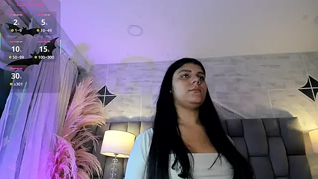 PauliinaBelle  online show from 07-06-26, 12:12