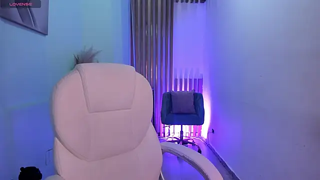 PauliinaBelle  online show from 01-17-26, 01:26