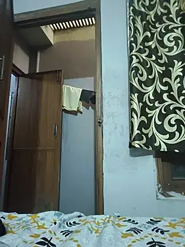 vardh033 online show from 11-26-25, 07:08