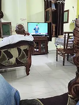 vardh033 online show from 11-02-25, 02:44