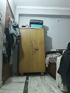 vardh033 online show from 11-14-25, 06:17