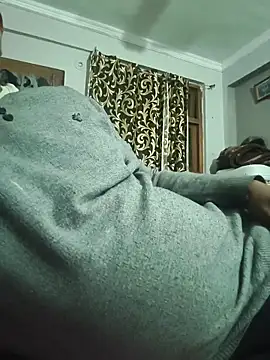 vardh033 online show from 02-14-26, 05:13