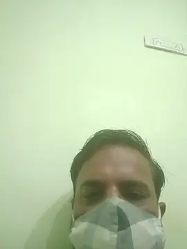 vardh033 online show from 10-19-25, 03:26