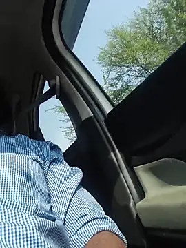 vardh033 online show from 11-20-25, 07:42