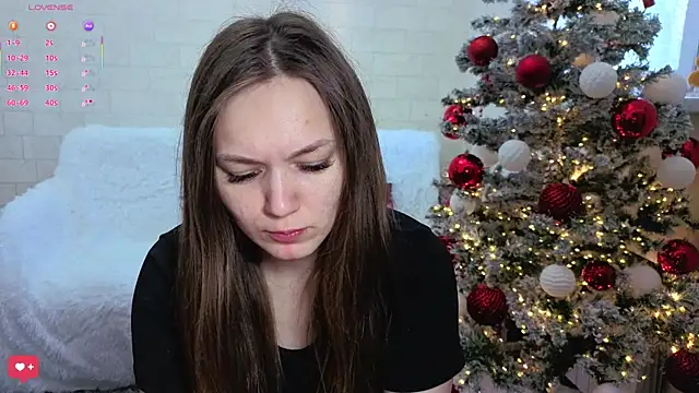 AlisaWyn online show from 12-16-25, 03:44