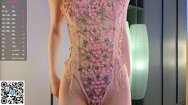 Quinavelle online show from 03-11-26, 07:02