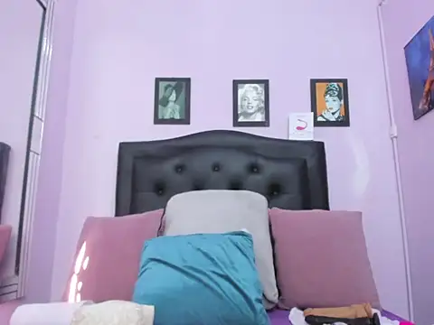 monalind220 online show from 03-10-26, 01:26