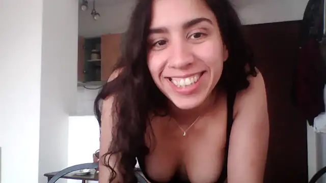 Snapshot of Souphicherry chatting on 09-26-25, 07:21 Souphicherry online show from 09-26-25, 07:21