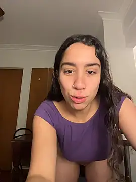 Snapshot of Souphicherry chatting on 08-04-26, 04:28 Souphicherry online show from 08-04-26, 04:28