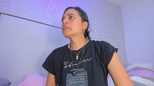 thalia888  online show from 02-18-26, 07:10