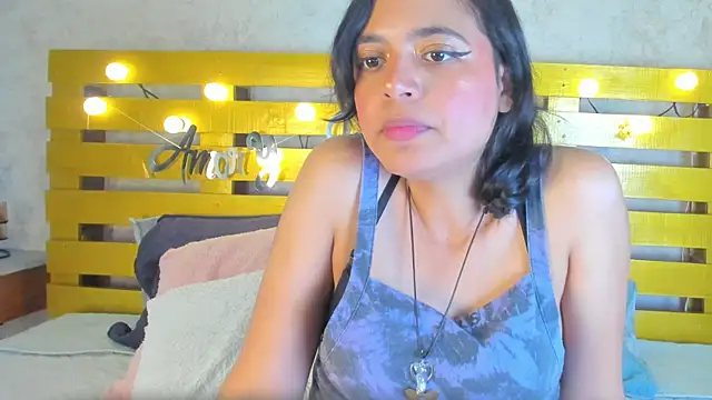 Snapshot of thalia888_ chatting on 09-20-25, 07:52 thalia888  online show from 09-20-25, 07:52