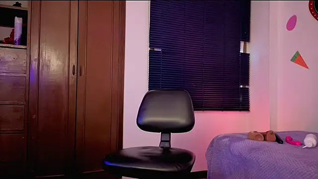 MiaCollinssx online show from 04-21-26, 12:34