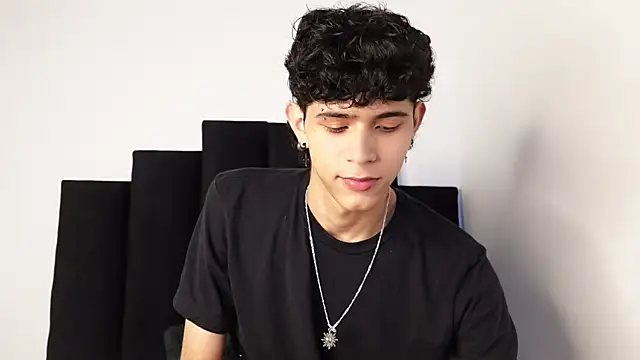 alexmark  online show from 09-18-25, 03:26