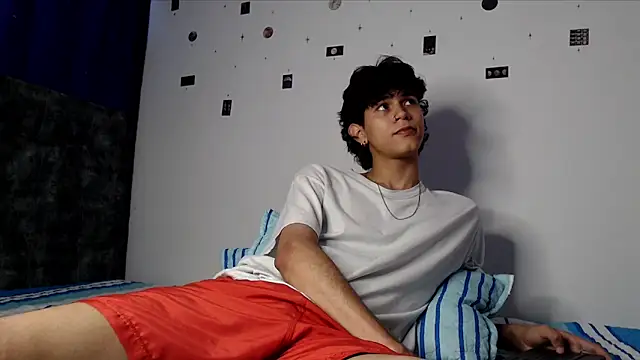 alexmark  online show from 05-12-26, 04:57