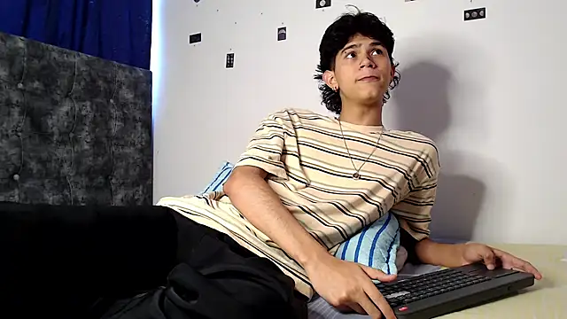 alexmark  online show from 04-21-26, 04:57