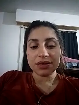 Snapshot of LolatuMiel chatting on 11-08-25, 06:06 LolatuMiel online show from 11-08-25, 06:06