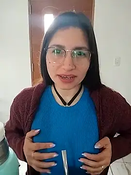 Snapshot of LolatuMiel chatting on 11-20-25, 01:23 LolatuMiel online show from 11-20-25, 01:23