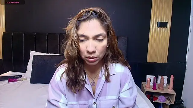 Snapshot of SexyRachel_ chatting on 10-03-25, 11:56 SexyRachel online show from 10-03-25, 11:56