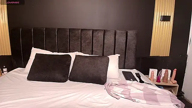 Snapshot of SexyRachel_ chatting on 09-27-25, 11:49 SexyRachel online show from 09-27-25, 11:49