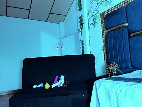 vyumekoper online show from 09-10-25, 03:49