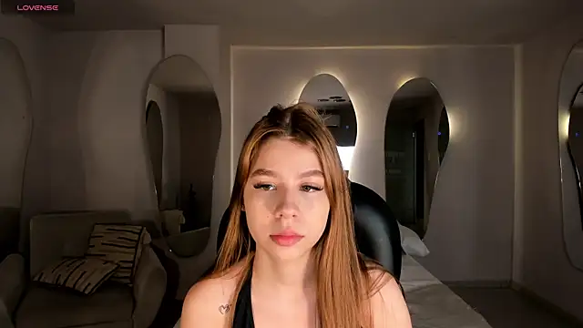 TiffannySins online show from 04-19-26, 05:14