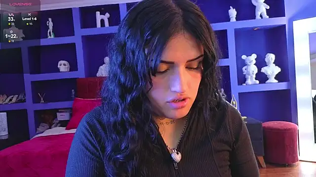 Snapshot of sari_belle chatting on 10-19-25, 09:39 sari belle online show from 10-19-25, 09:39