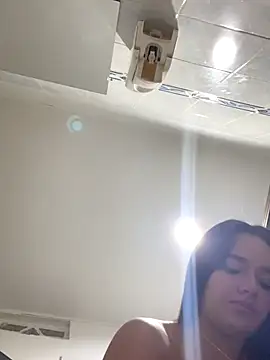 Luciaparker03 online show from 11-20-25, 02:51