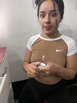 Luciaparker03 online show from 03-05-26, 11:32