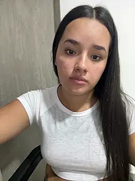 Luciaparker03 online show from 07-02-26, 12:44