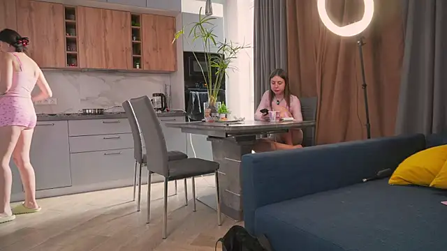 Anny Molly online show from 11-07-25, 06:18