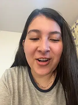 Snapshot of evelyn_1702 chatting on 06-28-26, 06:58 evelyn 1702 online show from 06-28-26, 06:58