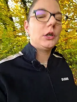 Swiss Lady online show from 10-29-25, 11:31